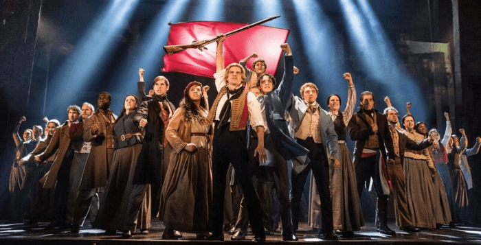 The company of LES MISÉRABLES performs “One Day More" at the Fox Theatre. Photo by Matthew Murphy